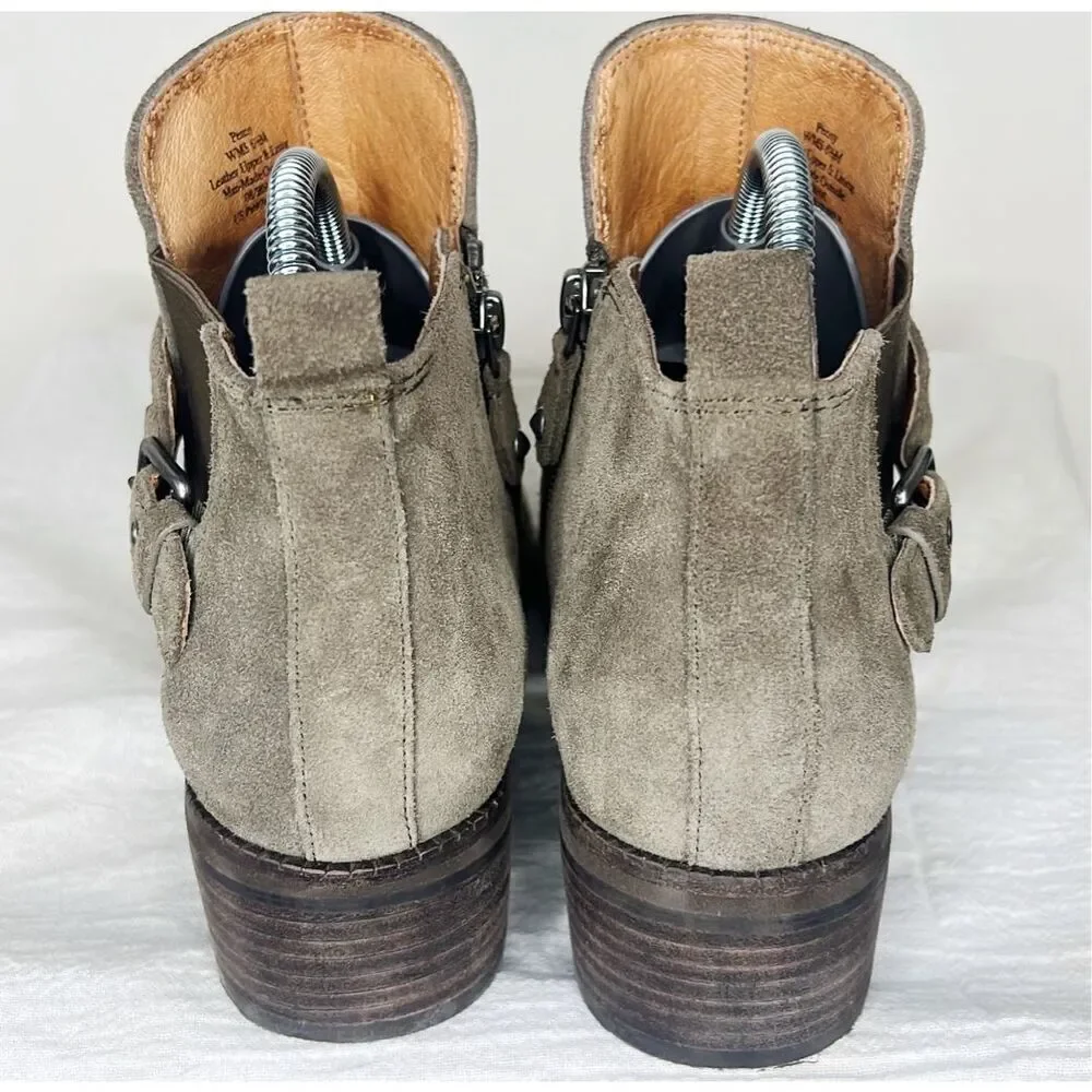 Gentle Souls Kenneth Cole Penny Suede Leather Ankle booties in Moss Green 6.5